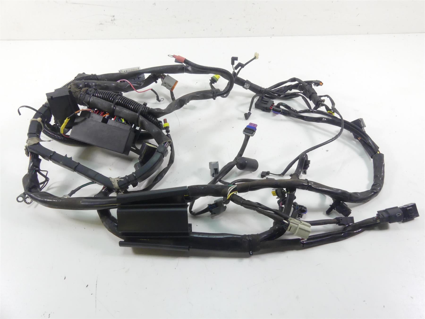 2008 Harley FXCWC Softail Rocker C Main Wiring Harness Loom -No Cuts 70452-08