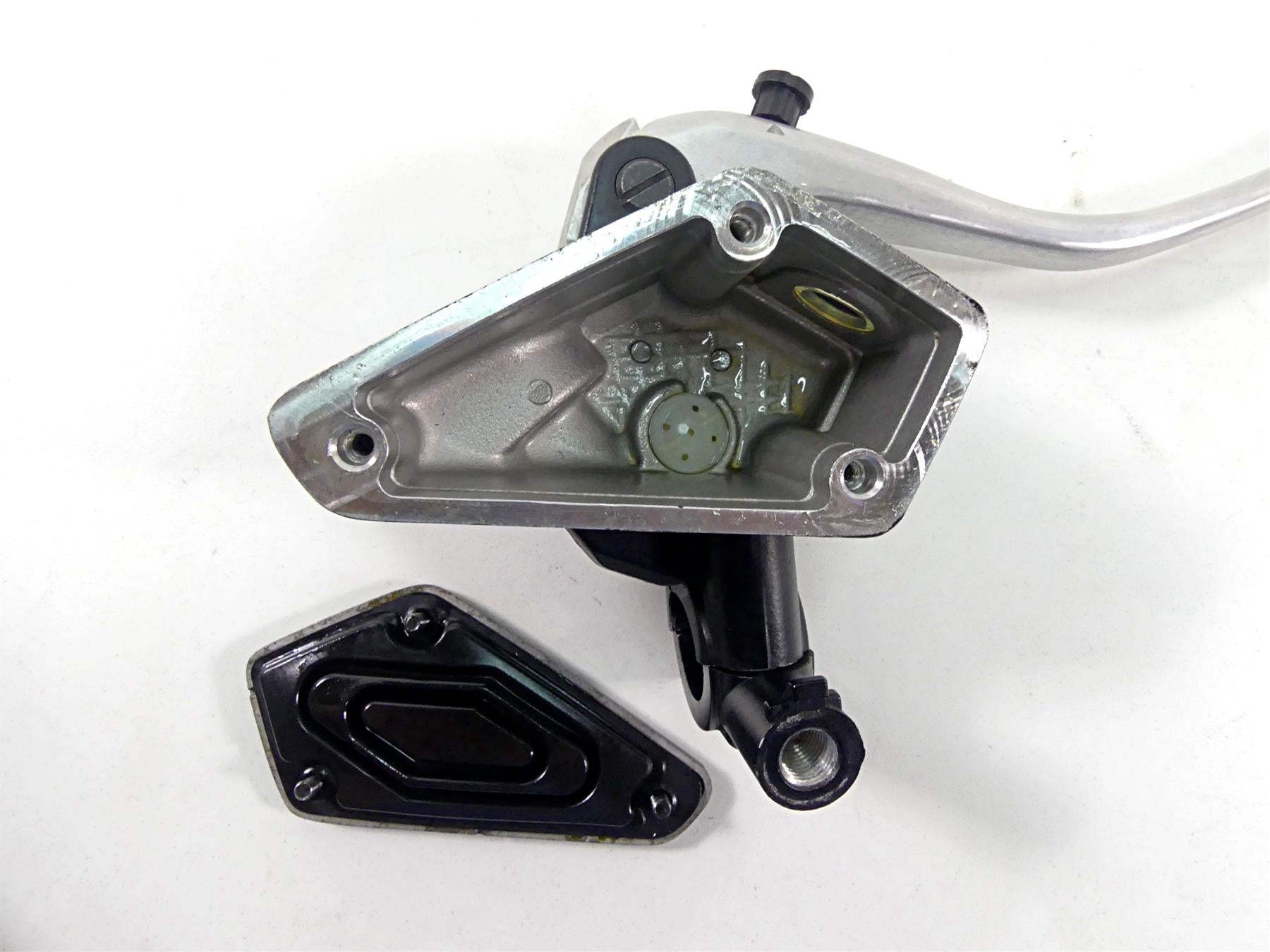 2012 Yamaha VMX17 VMAX 1700 Front Brembo Brake Master Cylinder 2S3-W2587-00-00 {{ shop.shopifyCountryName }} - Mototech271