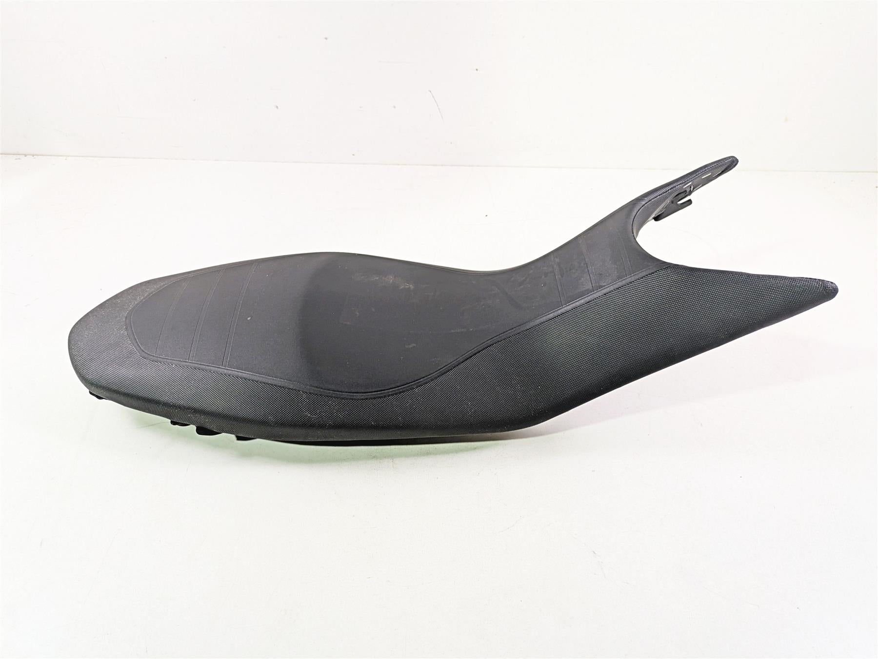 2013 Ducati Hypermotard 821 SP Duo Driver Rider Seat Saddle - No Tears 59521862A {{ shop.shopifyCountryName }} - Mototech271