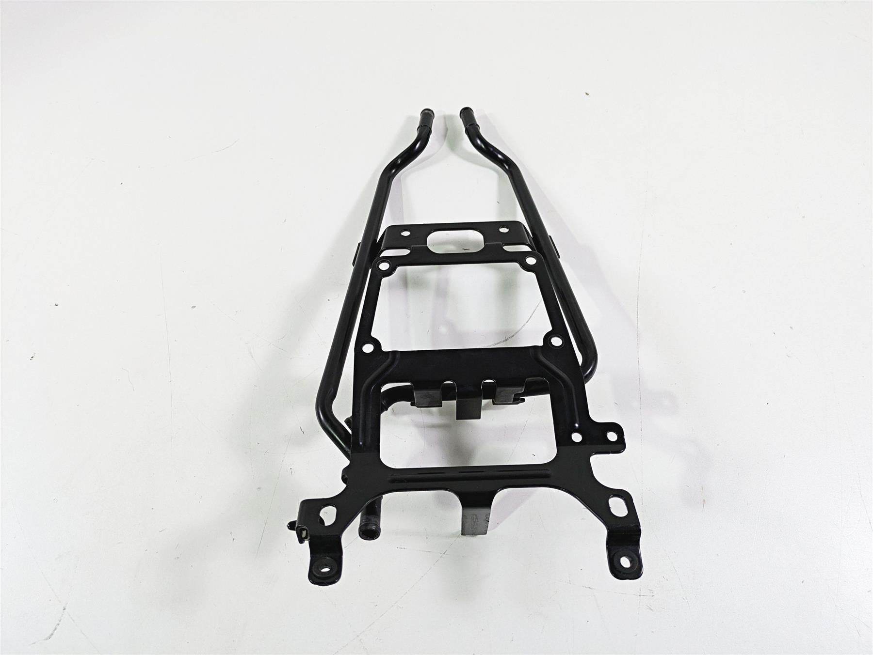 2017 Harley Touring FLHTKSE CVO E-Glide Coolant Crossover Hose Mount 12700091A {{ shop.shopifyCountryName }} - Mototech271