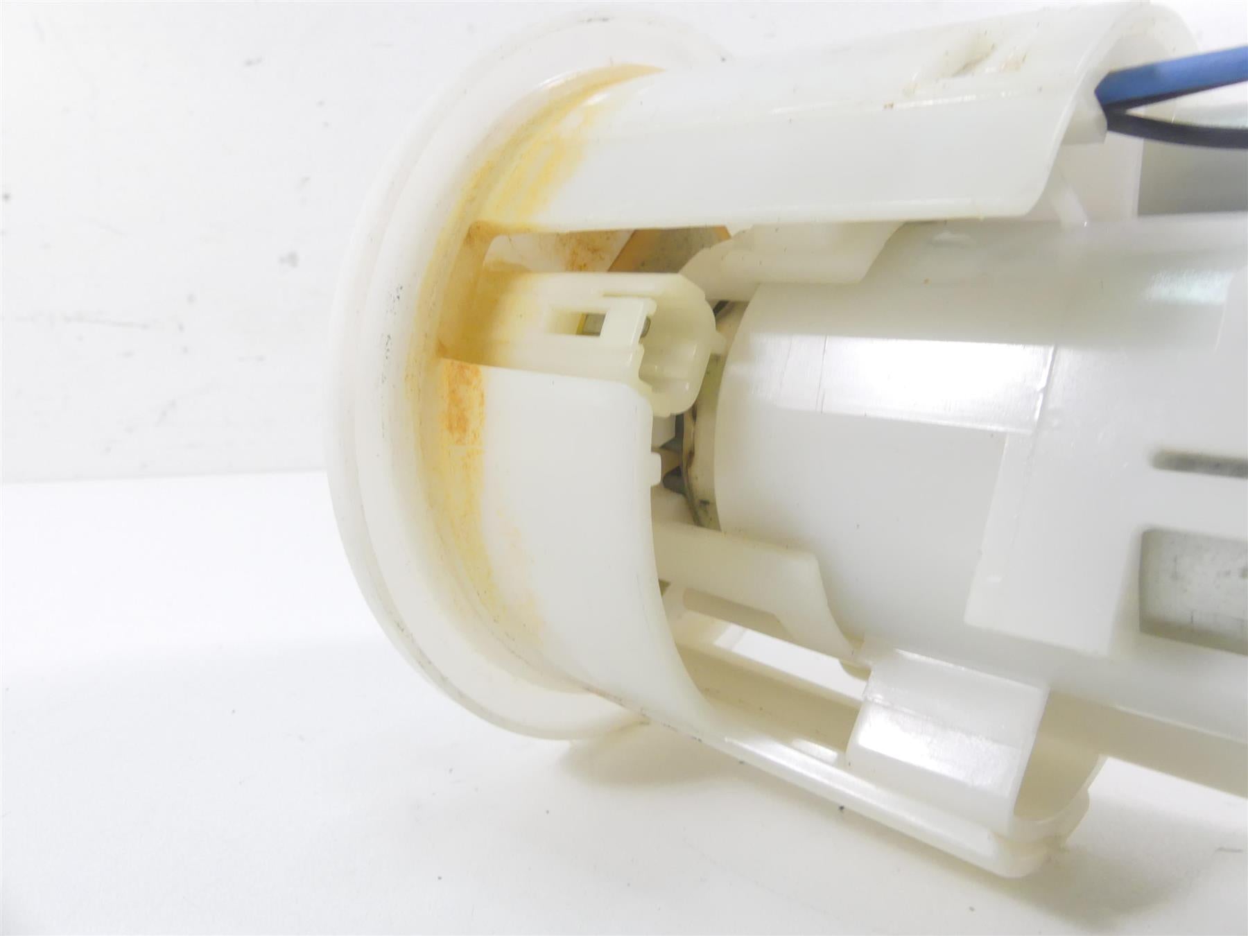 2013 Triumph Daytona 675 Denso Fuel Gas Petrol Pump - Tested T2400735 {{ shop.shopifyCountryName }} - Mototech271