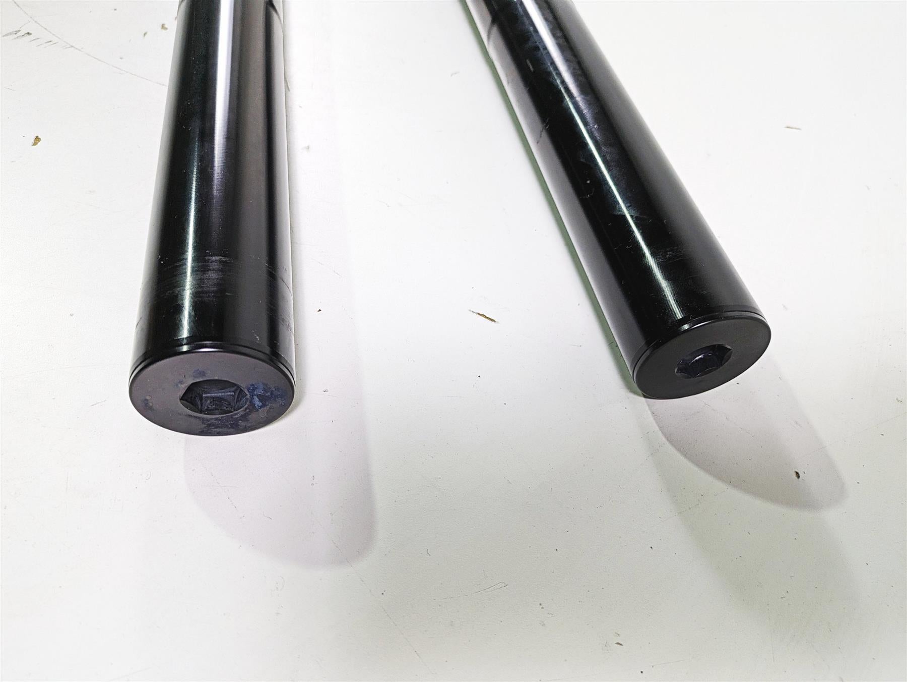 2013 Harley VRSCDX Night Rod Sp Showa Front Fork Leg Set READ 45400003 45400004 {{ shop.shopifyCountryName }} - Mototech271