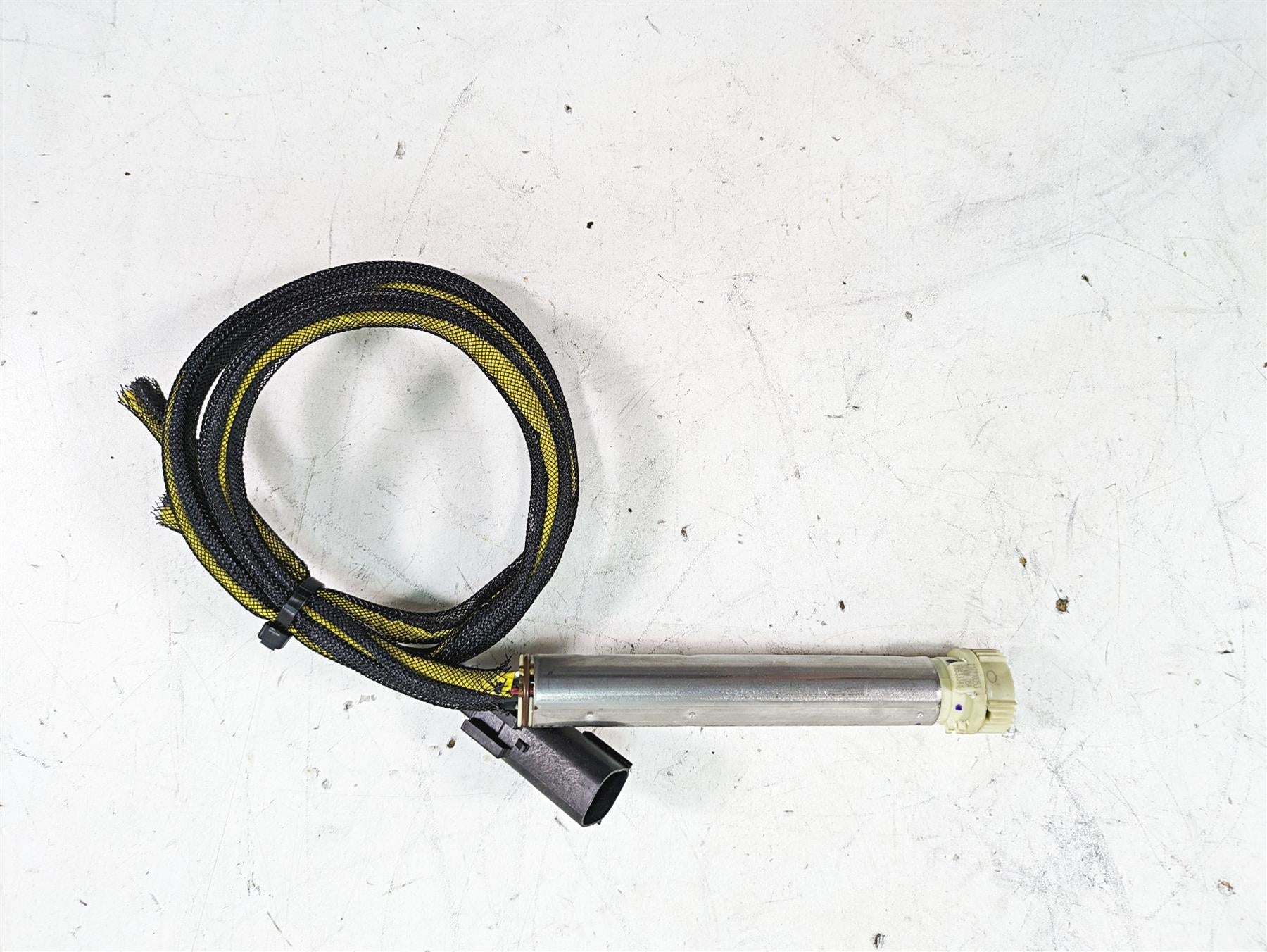 2010 Harley Touring FLHTCU Electra Glide E-Throttle Sensor - Read 32305-08B {{ shop.shopifyCountryName }} - Mototech271