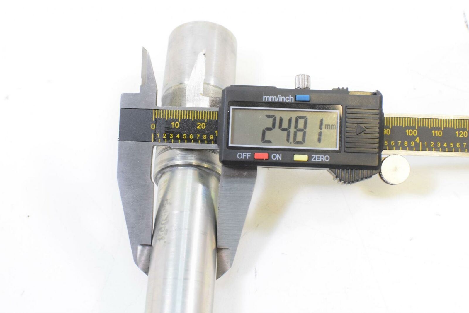 2013 BMW R1200 RT K26 Front Axle Wheel Spindle 25mm 36318526446 {{ shop.shopifyCountryName }} - Mototech271