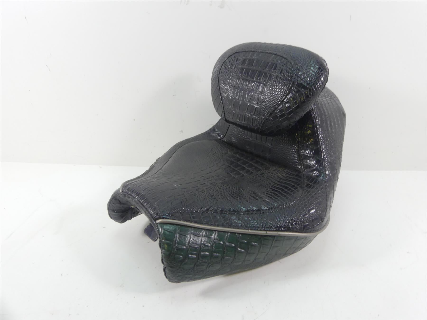 2005 Honda V-Twin VTX1800 S3 Mustang Front Crocodile Skin Seat Back Rest 528024 {{ shop.shopifyCountryName }} - Mototech271