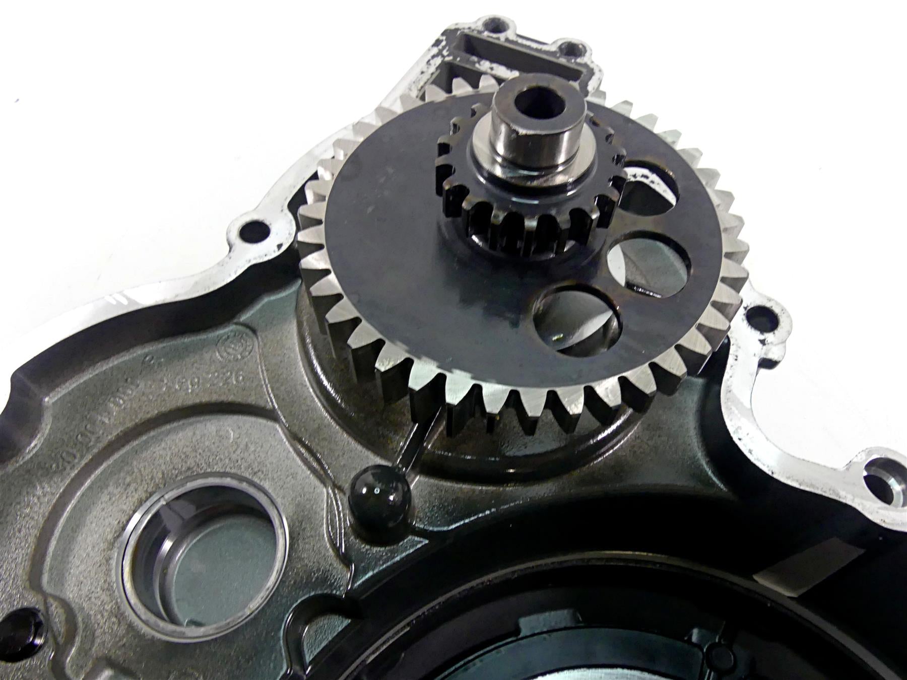 2016 KTM 1290 Super Duke R Clutch Side Cover & Water Pump 6133000114441 {{ shop.shopifyCountryName }} - Mototech271