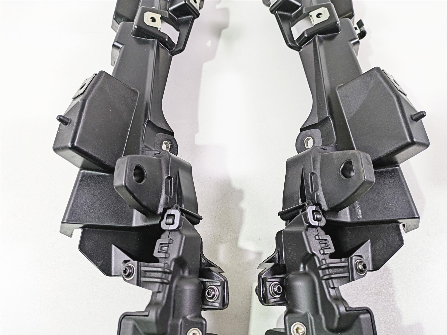 2019 BMW R1250RT K52 Saddlebag Mount Holder Set 46547728665 46547728666 {{ shop.shopifyCountryName }} - Mototech271