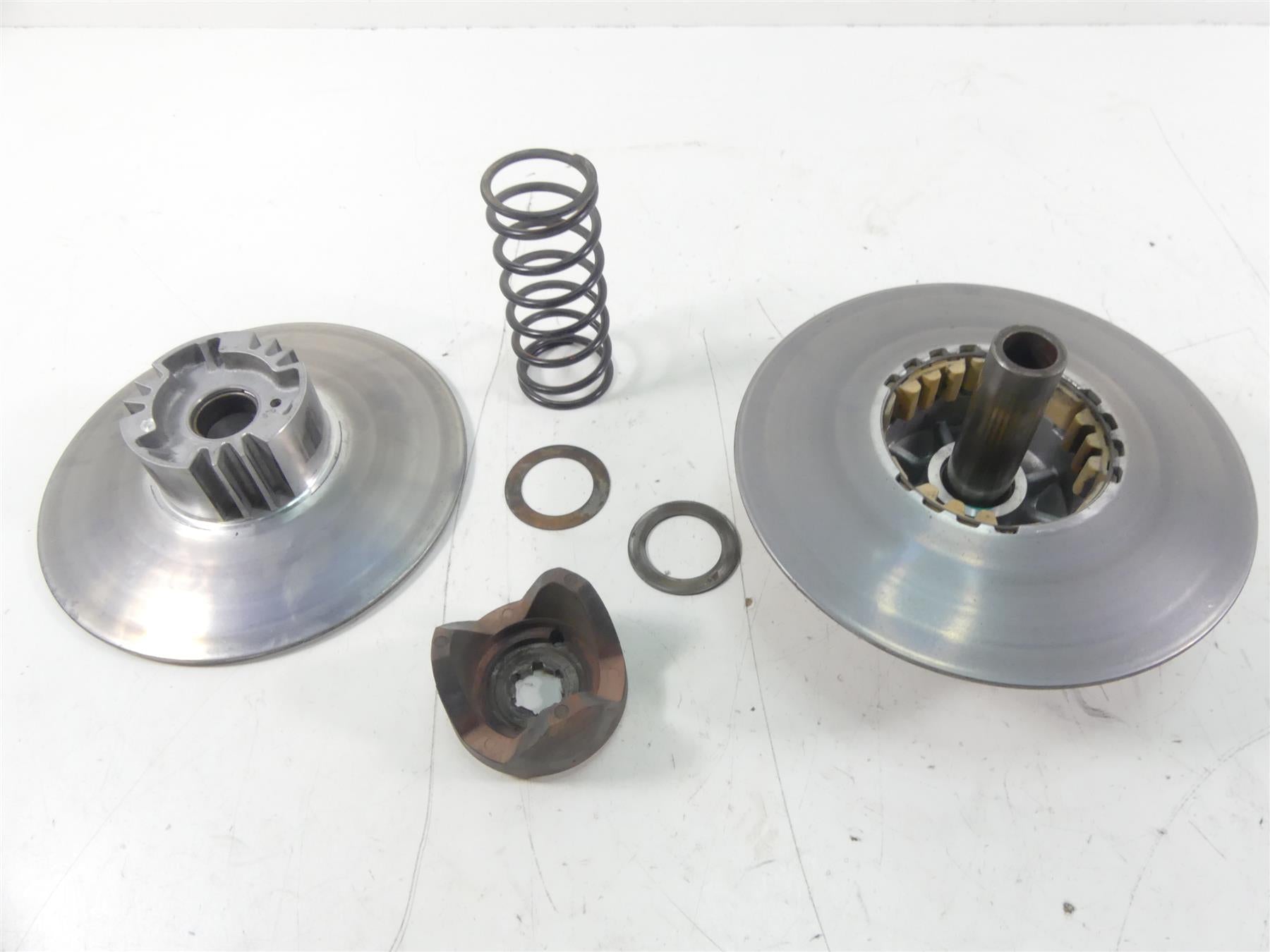 2020 Can-Am Commander 1000R XT Secondary Driven Drive Clutch 718mi 420280188 {{ shop.shopifyCountryName }} - Mototech271