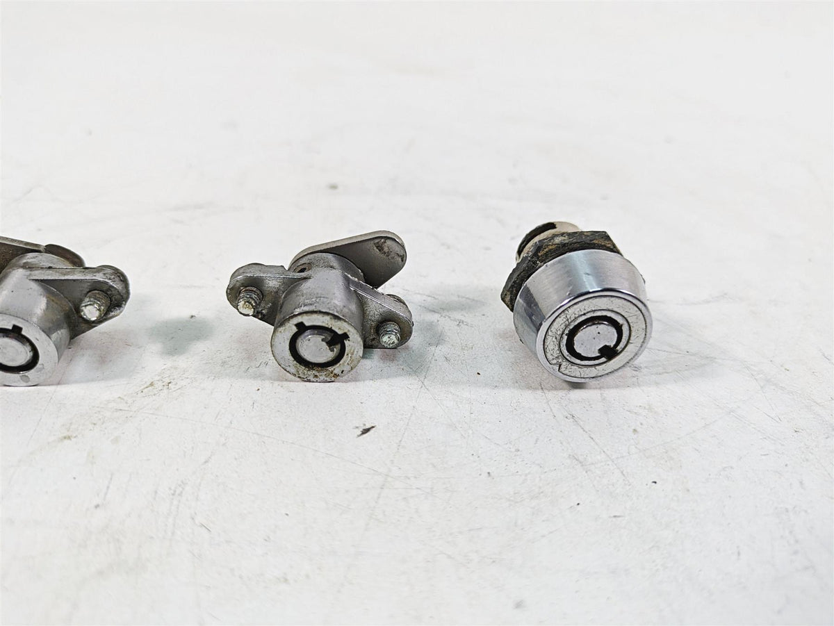 1999 Harley Touring FLHTC Electra Glide Tank Lid Bag Locks & 3 Keys 61029-92A {{ shop.shopifyCountryName }} - Mototech271