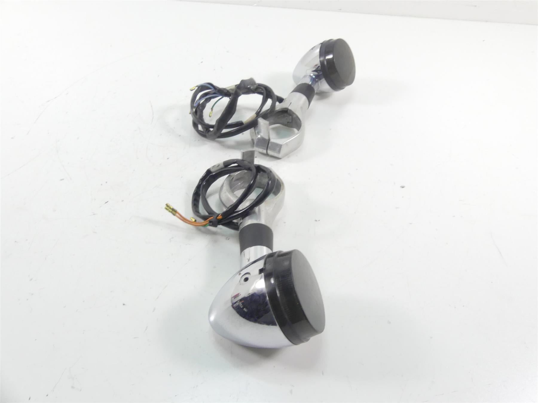 2003 Honda VTX1800 C Smoked Front Blinker & Clamp Set 33400-MBH-672 {{ shop.shopifyCountryName }} - Mototech271
