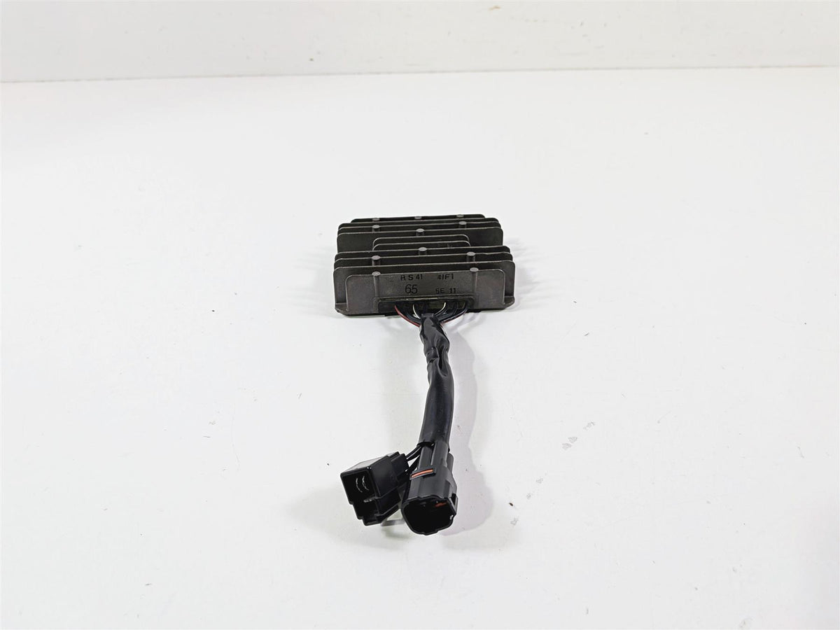 2005 Suzuki VZ800 M50 Boulevard Rectifier Voltage Regulator 32800-47H00 {{ shop.shopifyCountryName }} - Mototech271