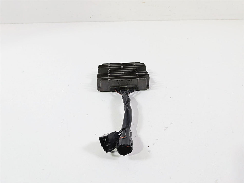 2005 Suzuki VZ800 M50 Boulevard Rectifier Voltage Regulator 32800-47H00 {{ shop.shopifyCountryName }} - Mototech271