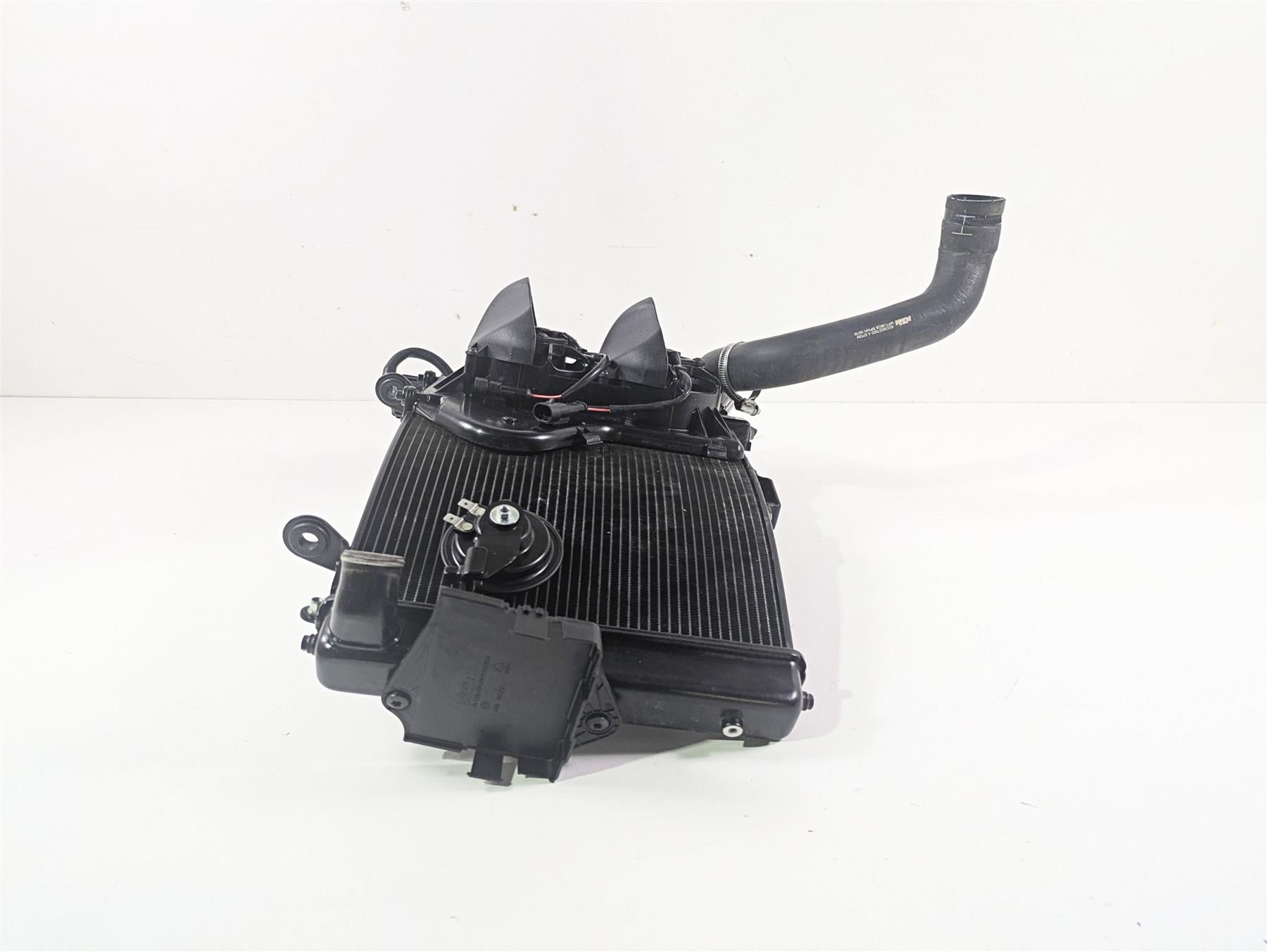 2017 KTM 1290 Super Duke GT Radiator Fan Reservoir Hoses Set 61435010000 {{ shop.shopifyCountryName }} - Mototech271