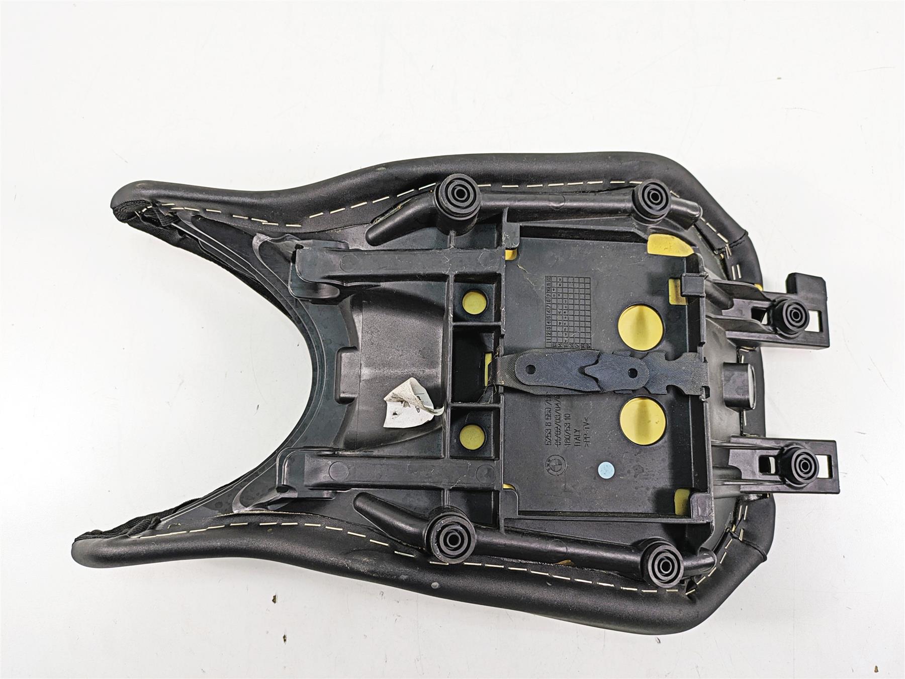2016 BMW R1200R K53 Front Rider Driver Seat Saddle 52538534316 52538550755 {{ shop.shopifyCountryName }} - Mototech271