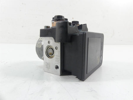 2017 Triumph Thruxton 1200R Abs Brake Pump Module Unit T2021931 {{ shop.shopifyCountryName }} - Mototech271