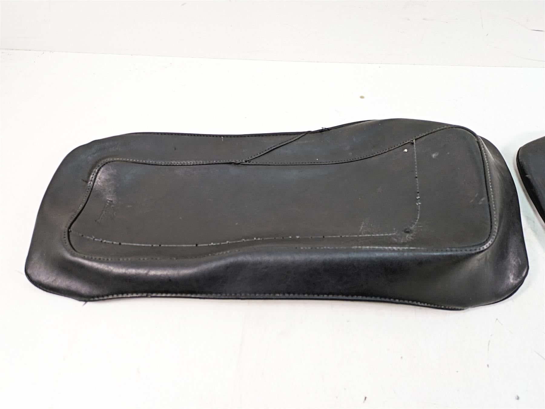 2011 Harley Touring FLHR Road King Mustand Saddlebag Lid Cover Set 77604 {{ shop.shopifyCountryName }} - Mototech271