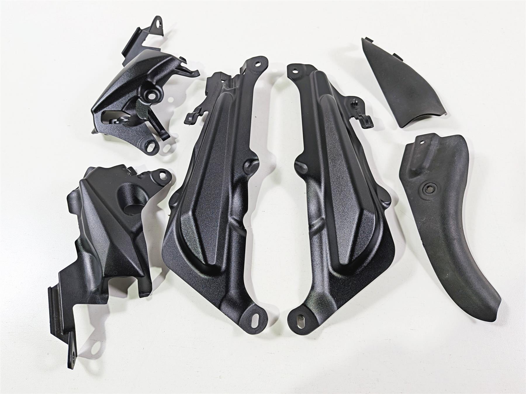 2019 Triumph Speed Triple RS 1050 All Frame Infill Covers Fairing Set T2306567 {{ shop.shopifyCountryName }} - Mototech271
