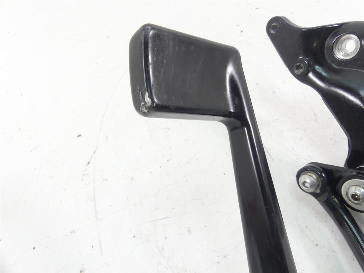 2018 Harley Softail FXBB Street Bob Right Foot Peg & Brake Pedal 50500601 {{ shop.shopifyCountryName }} - Mototech271