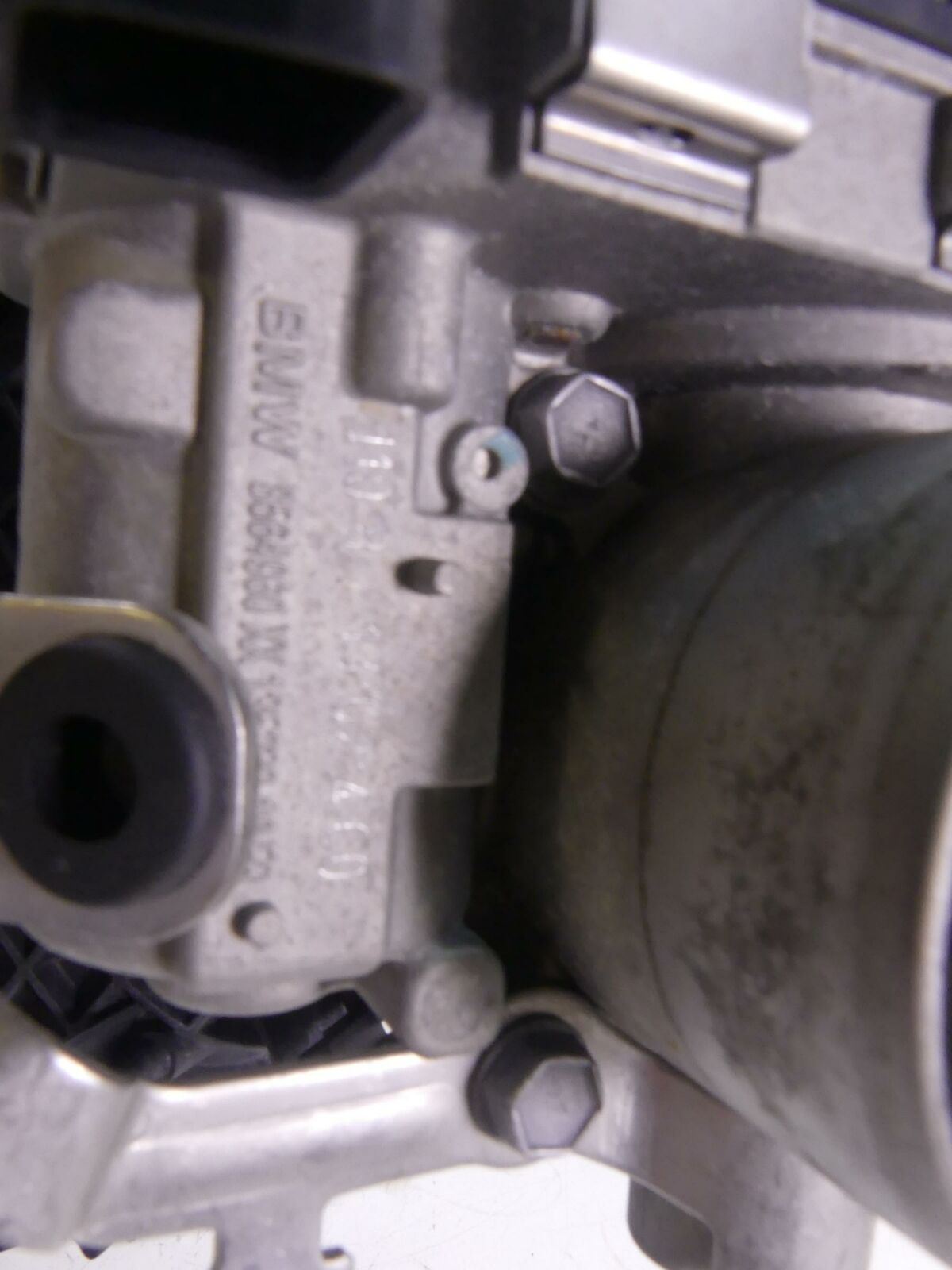 2018 BMW K1600 Bagger Intake Manifold & Throttle Body Fuel Injection 13548564960 {{ shop.shopifyCountryName }} - Mototech271