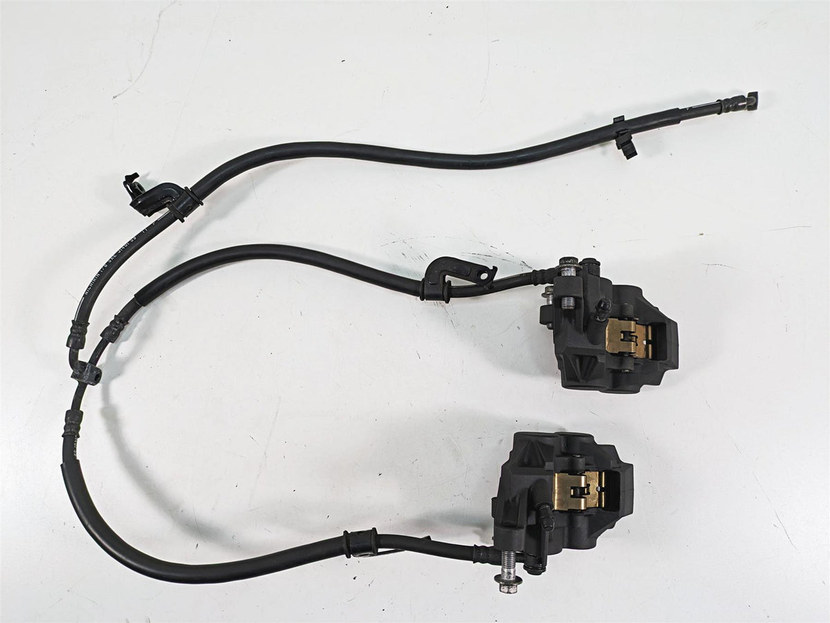 2009 Yamaha XV1900 Raider Front Brake Calipers 1D7-2580T-10-00 1D7-2580U-10-00 {{ shop.shopifyCountryName }} - Mototech271
