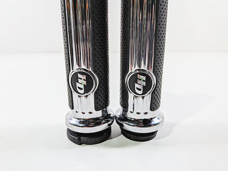 2017 Harley Touring FLHXS Street Glide Defiance Chrome Rubber Hand Grips 56100158 {{ shop.shopifyCountryName }} - Mototech271