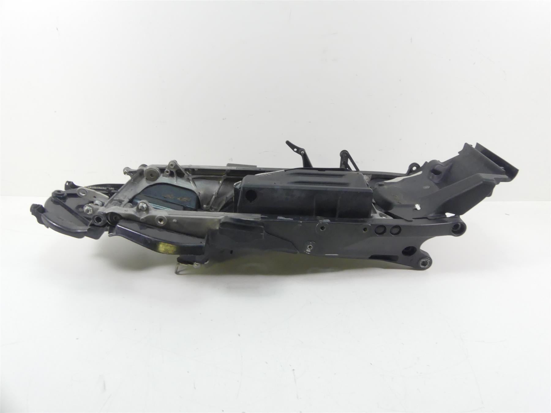 2005 Honda CBR1000RR SC57 Subframe Sub Frame & Inner Fender 50200-MEL-010ZA | Mototech271