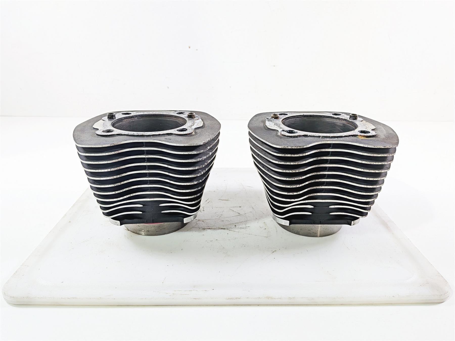 2014 Harley FXDL Dyna Low Rider Cylinder Jug Barrel 103ci Set 16547-99A {{ shop.shopifyCountryName }} - Mototech271