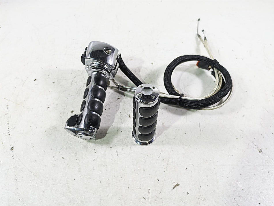 2002 Harley FLSTC Softail Heritage Right Chrome Hand Control Switch 71684-06A {{ shop.shopifyCountryName }} - Mototech271