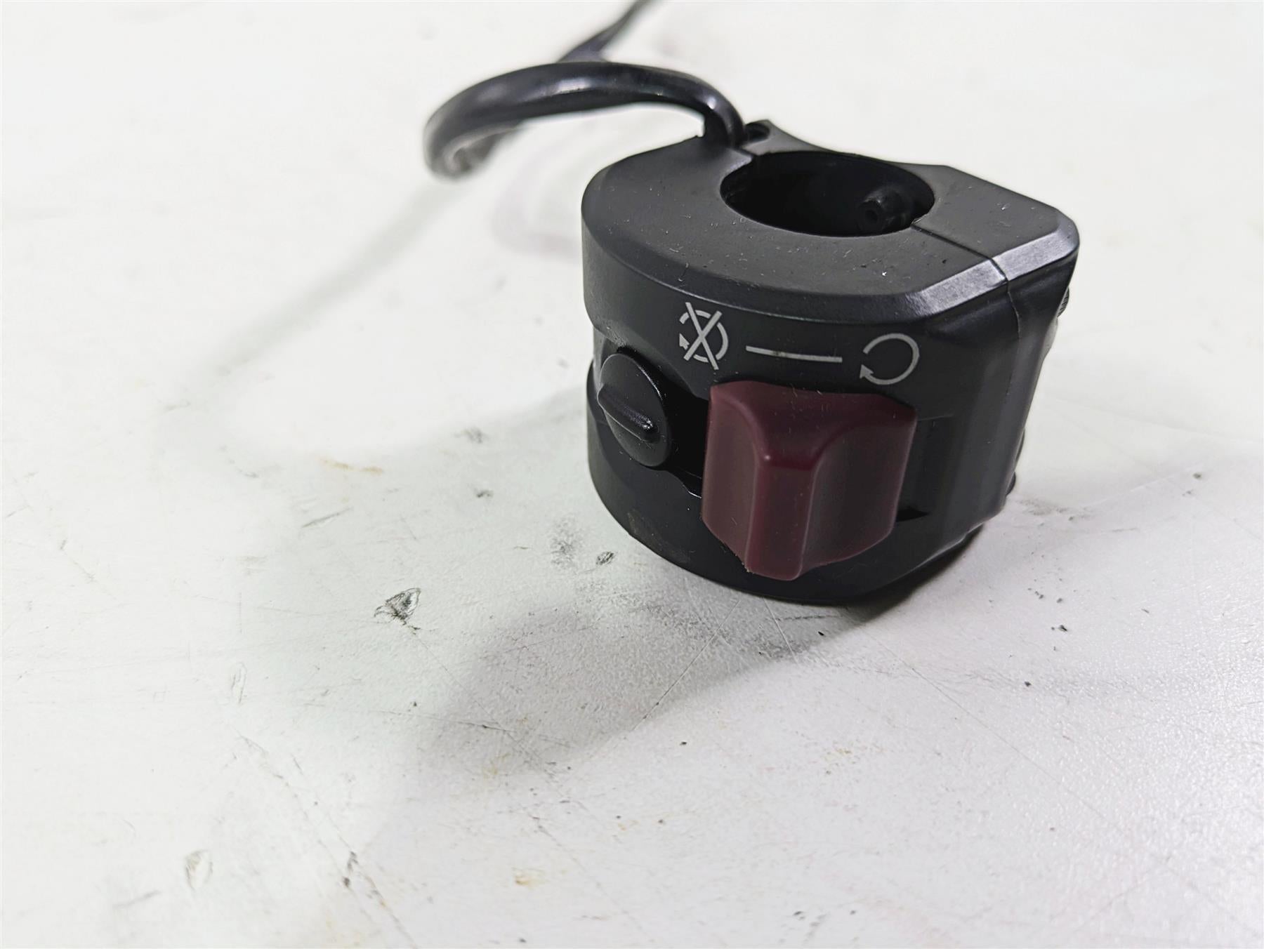 2018 Ducati Hypermotard 939 SP Right Hand Start Control Switch READ 65010122E {{ shop.shopifyCountryName }} - Mototech271