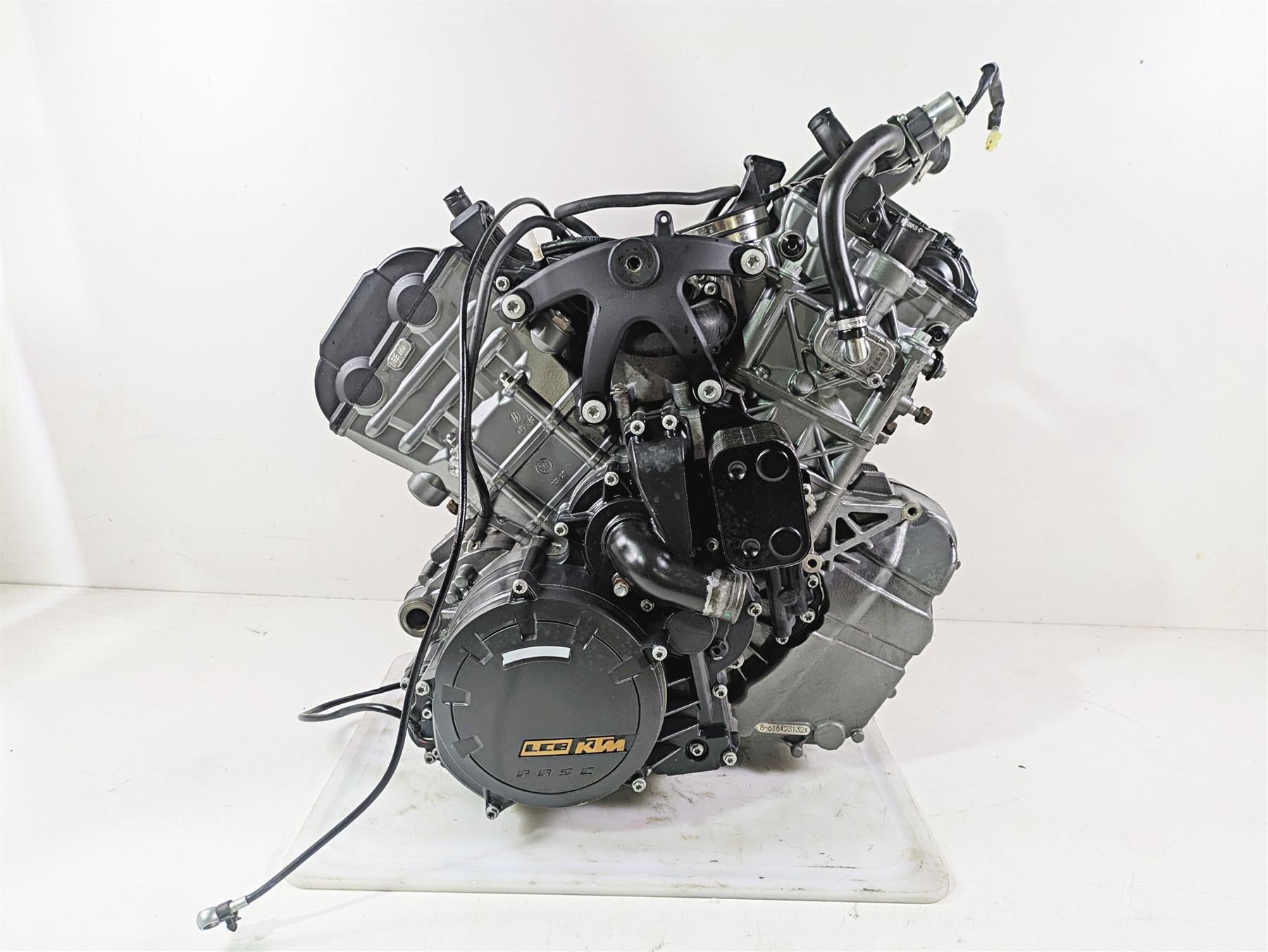 2018 KTM 1290 Super Duke R Running Engine Motor Tranny - 19k - Vid 6163000004424