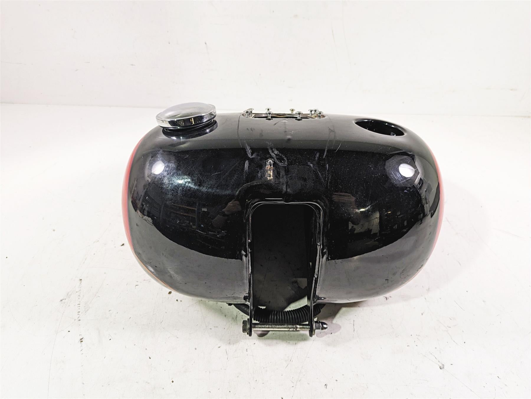 2005 Harley Softail FLSTFSE CVO Fat Boy Fuel Tank Electric Cherry -Dent 62208-05 {{ shop.shopifyCountryName }} - Mototech271