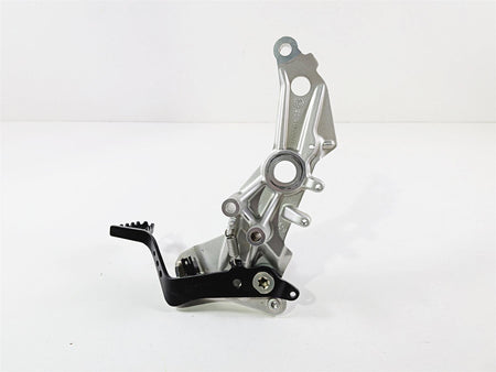 2023 BMW F850GS K81 Front Right Foot Peg & Brake Pedal 46718393176 35218357747 {{ shop.shopifyCountryName }} - Mototech271