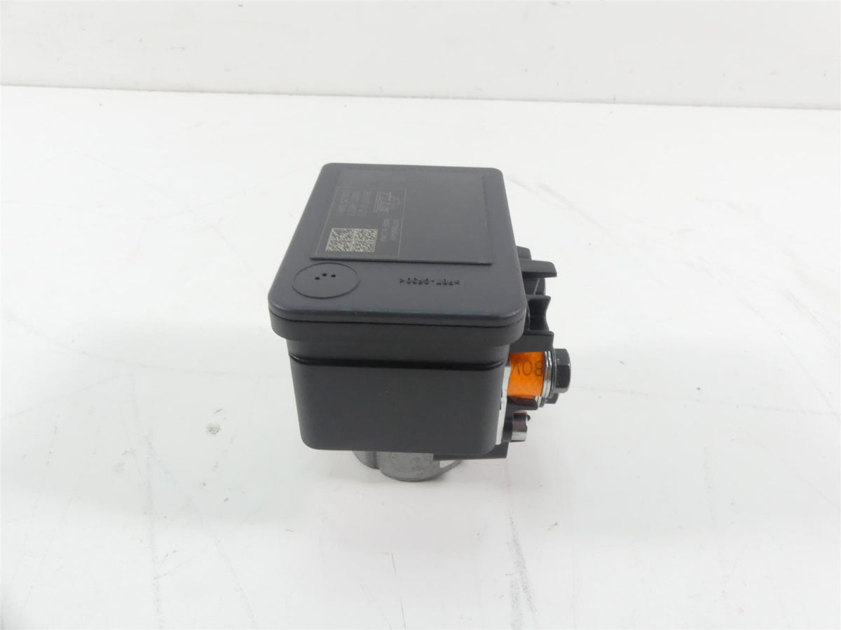 2018 Triumph Street Triple 765RS Abs Brake Pump Pressure Control Module T2025959 {{ shop.shopifyCountryName }} - Mototech271