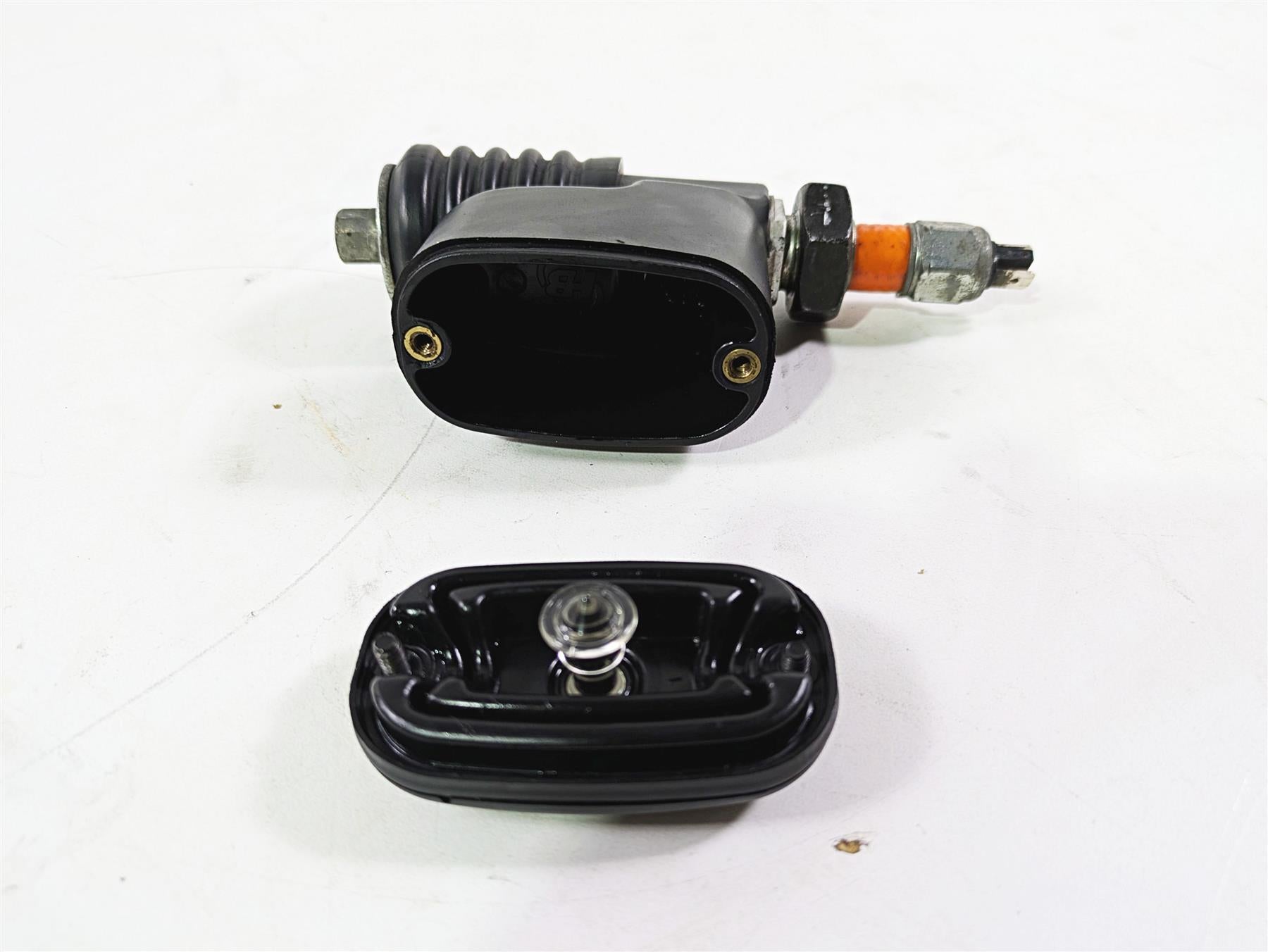 2016 Harley FXDL Dyna Low Rider Rear Brake Master Cylinder 41700065A {{ shop.shopifyCountryName }} - Mototech271