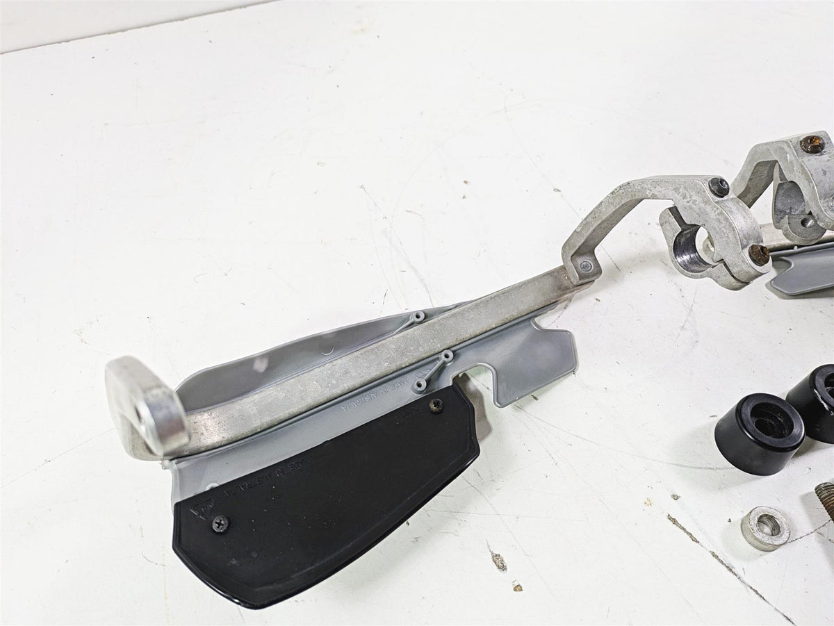 2015 BMW R1200GS Adv K51 Barkbuster Hand Guard & Mounts Set Gray 27600-202 {{ shop.shopifyCountryName }} - Mototech271