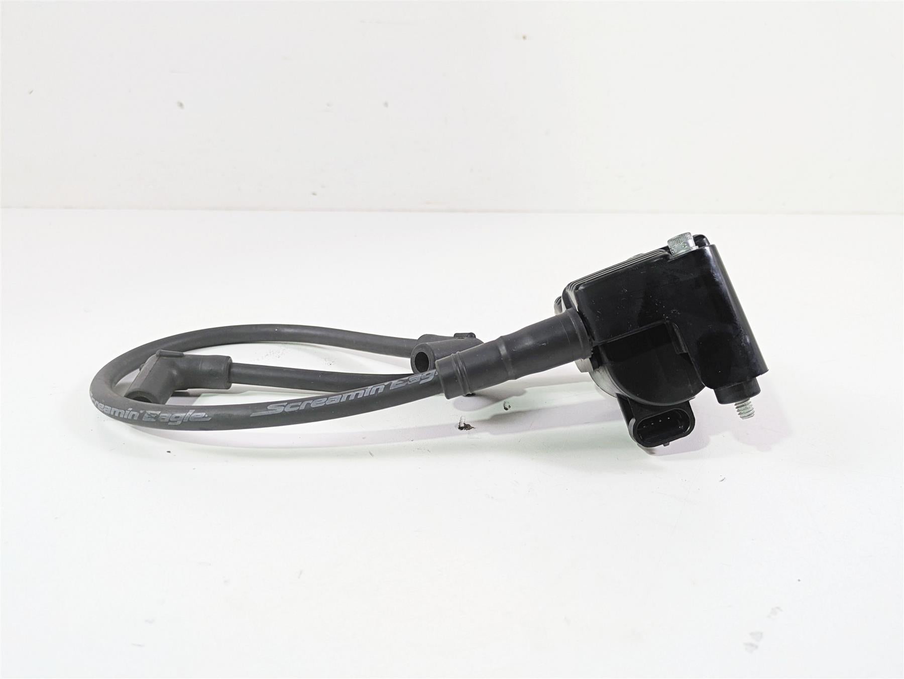2016 Harley FXDF Dyna Fat Bob Ignition Coil Wires Plugs Set 31696-07A {{ shop.shopifyCountryName }} - Mototech271
