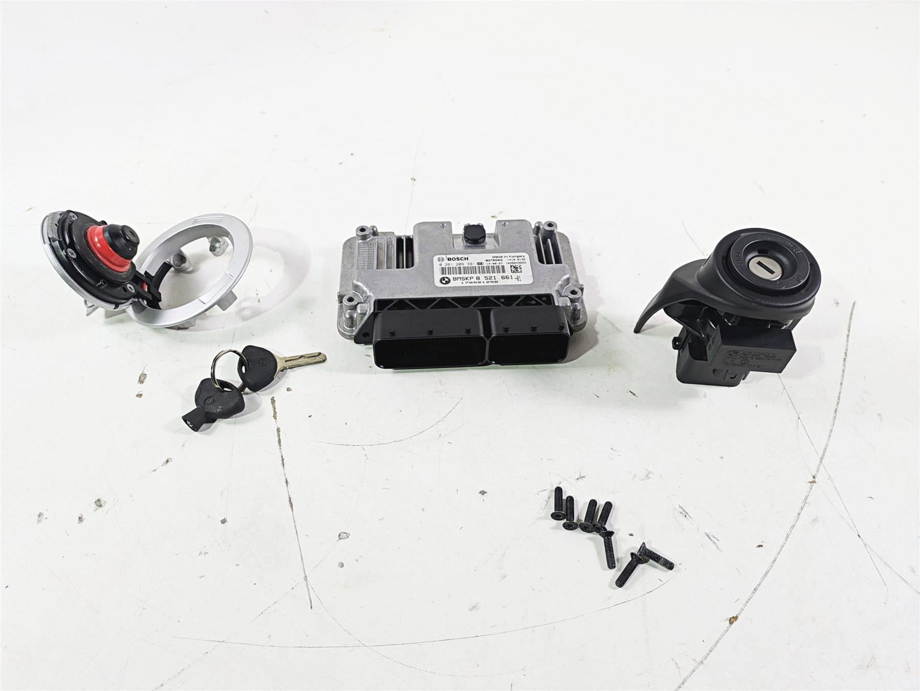 2015 BMW R nineT K21 Cdi Ecu Ecm Ignition Switch Key Set 13618521661 51257700072