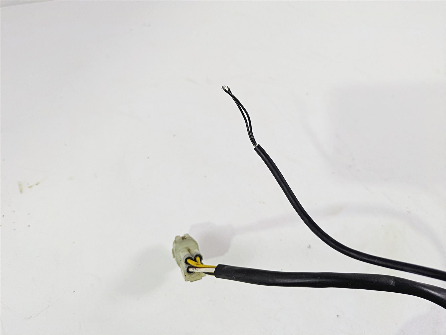 2010 Ducati Streetfighter 1098 S Speedo Gauge 8K Ignition Switch Key 40610724A {{ shop.shopifyCountryName }} - Mototech271