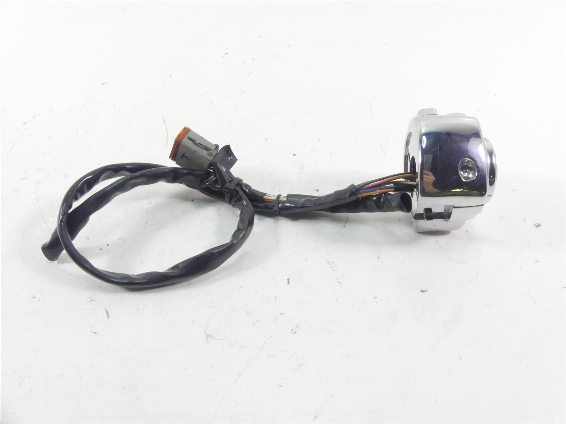 2005 Harley Touring CVO FLHTC SE Electra Glide Left Control Switch 71597-96B {{ shop.shopifyCountryName }} - Mototech271