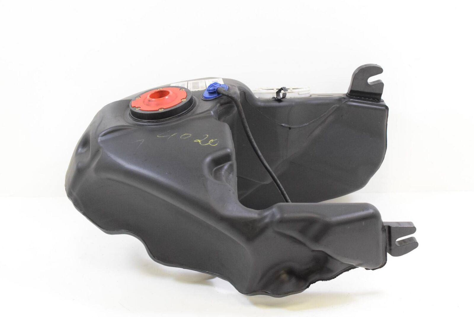 09 BMW R1200RT R1200 RT K26 Fuel Gas Petrol Tank Reservoir 16117699596 {{ shop.shopifyCountryName }} - Mototech271