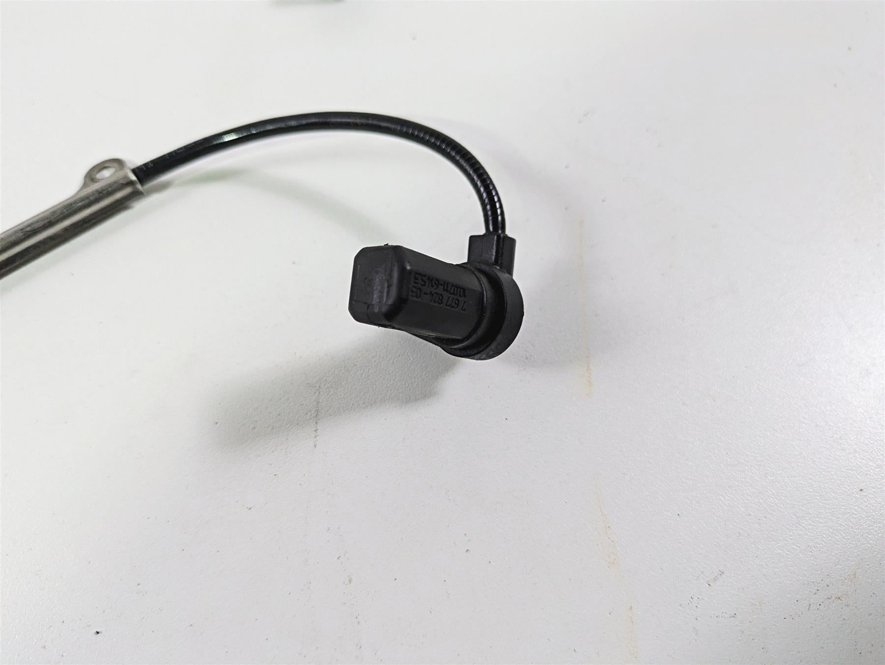 2014 BMW K1300S K40 Front Abs Brake Wheel Speed Sensor 34527677824 {{ shop.shopifyCountryName }} - Mototech271