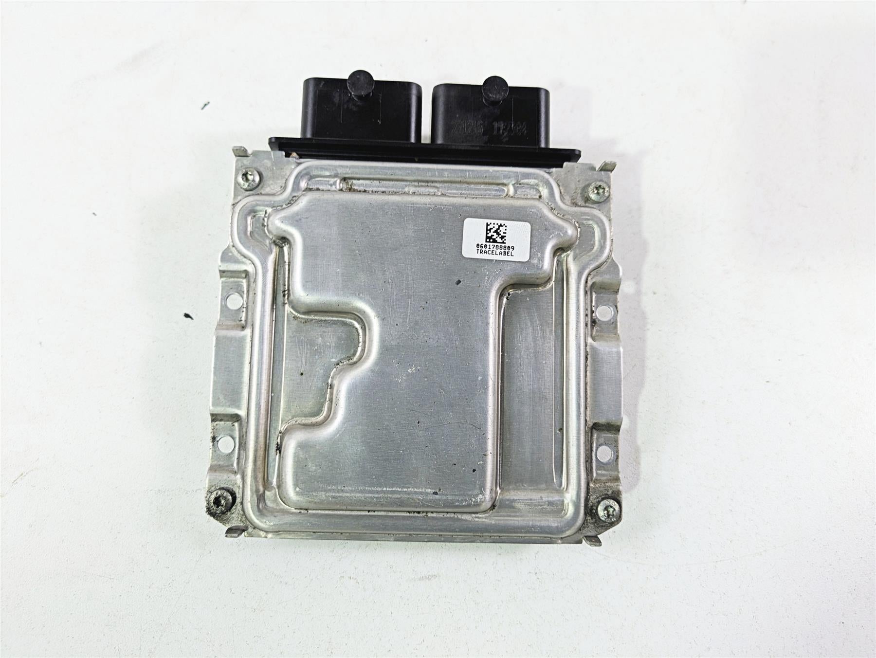 2017 Indian Chieftain Limited Ecm Engine Control Module 4014125 4016520 {{ shop.shopifyCountryName }} - Mototech271