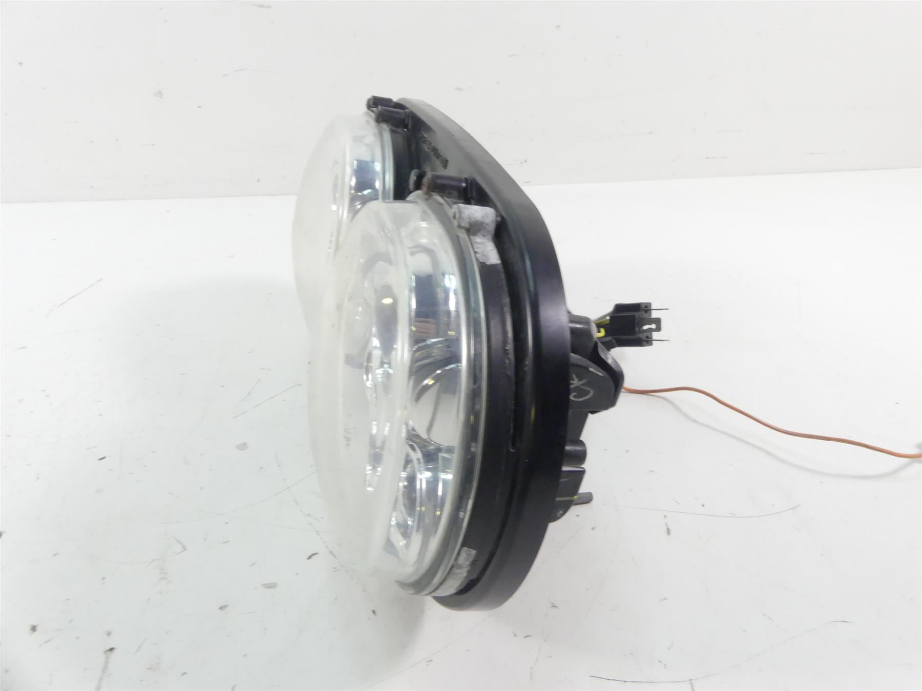 2011 Harley Touring FLTRX Road Glide Headlight Daymaker Head Light Set 67700151 {{ shop.shopifyCountryName }} - Mototech271