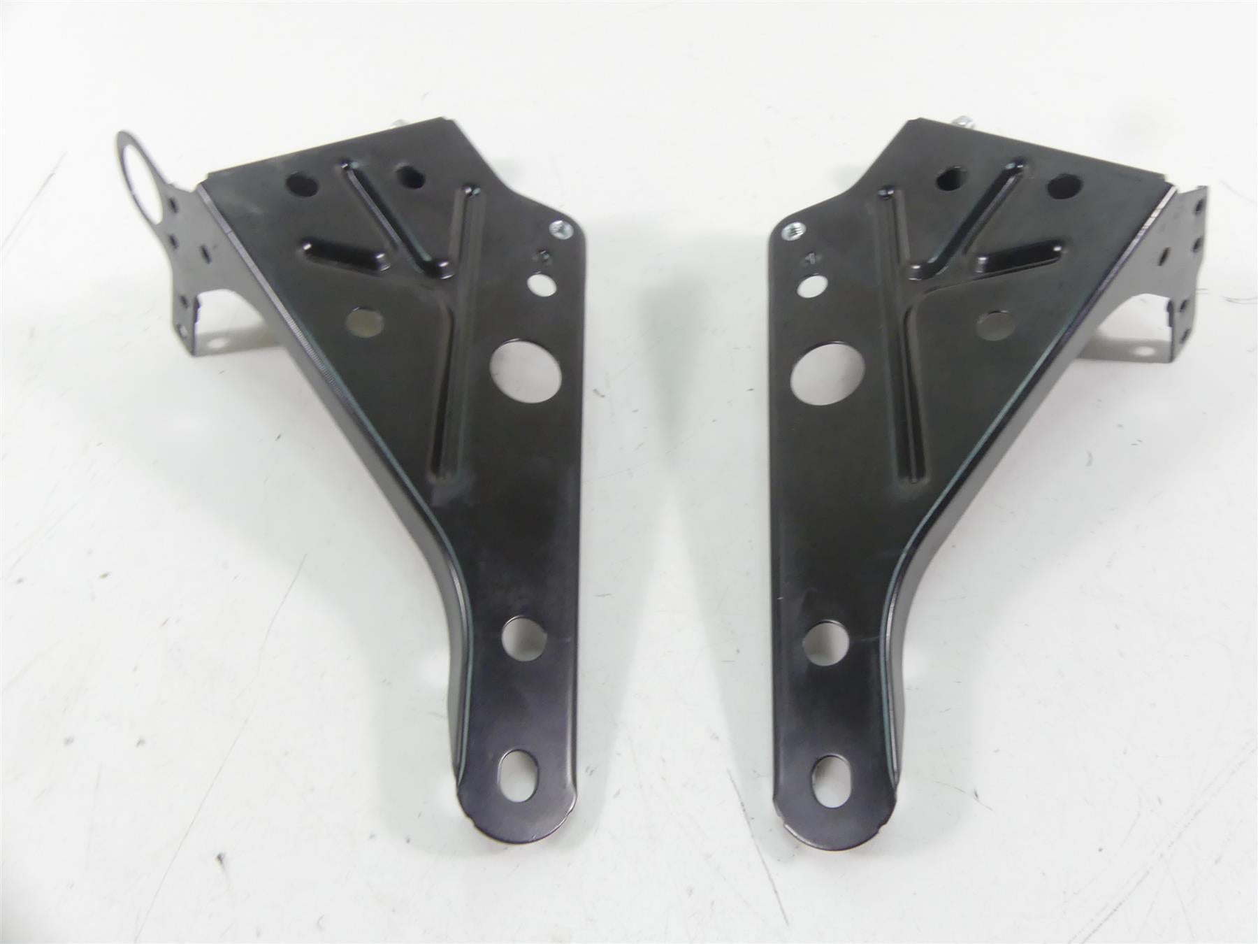 2014 Harley Touring FLHX Street Glide Front Fairing Mounting Hardware 57000186 {{ shop.shopifyCountryName }} - Mototech271
