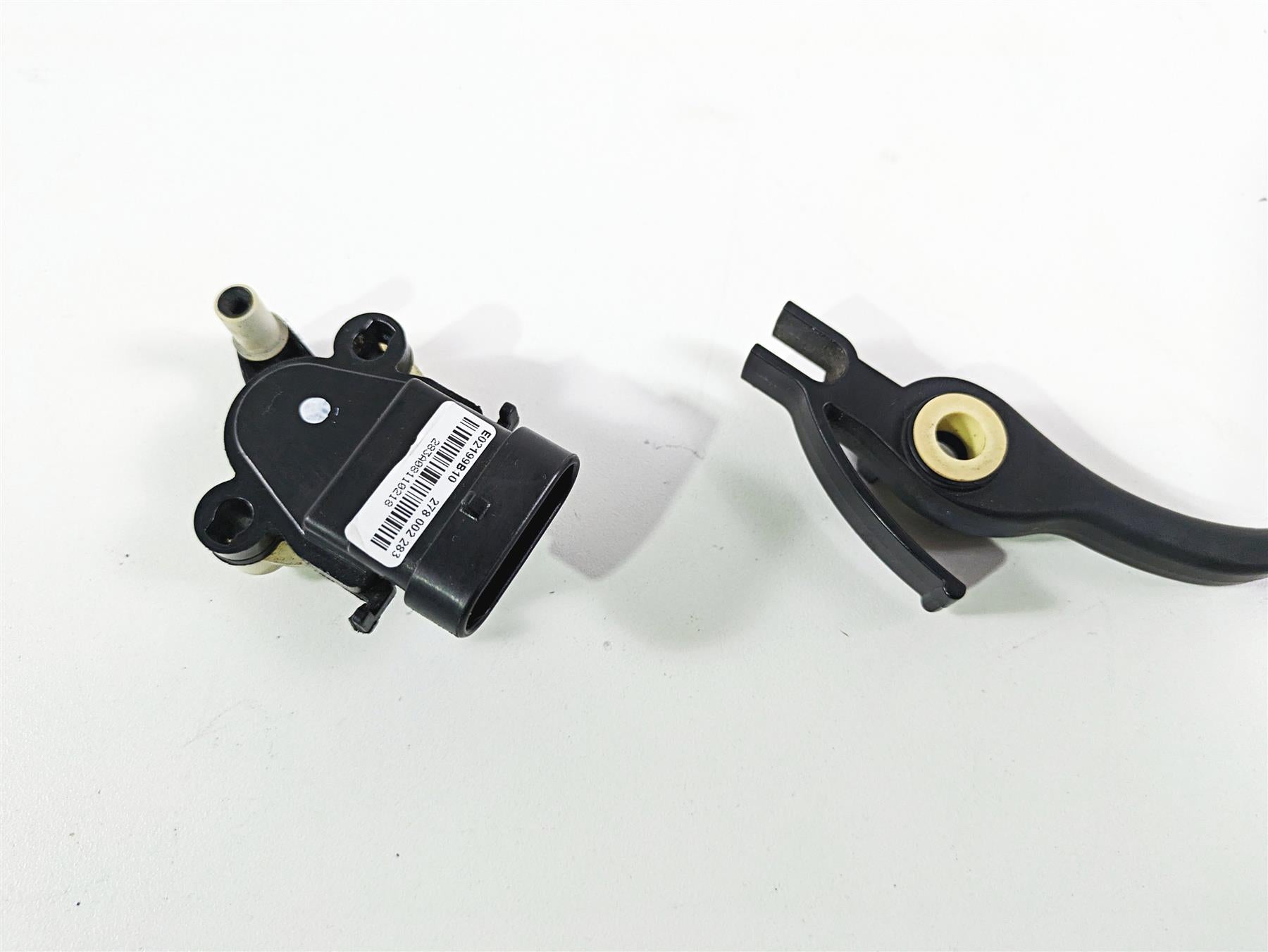 2010 Sea-Doo 4-Tec RXT 215 Right Hand Throttle Position Sensor & Lever 278002283 {{ shop.shopifyCountryName }} - Mototech271