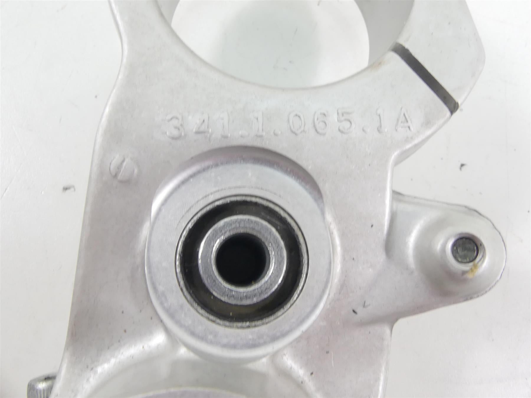 2008 Ducati Hypermotard 1100 Upper Triple Tree Steering Clamp 57mm 34110651A {{ shop.shopifyCountryName }} - Mototech271