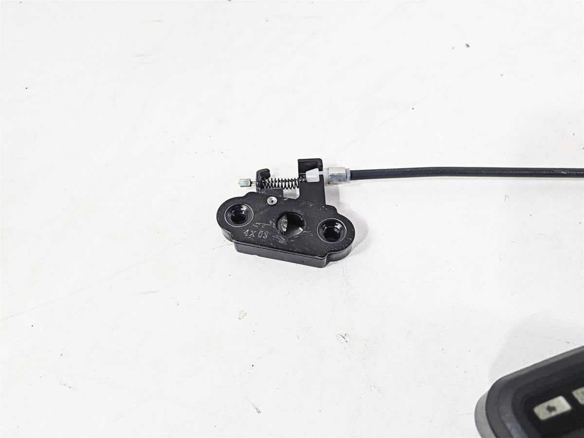 2015 Ducati Hypermotard 821 SP Speedometer Ignition Switch Key 17k Set 40610951F {{ shop.shopifyCountryName }} - Mototech271