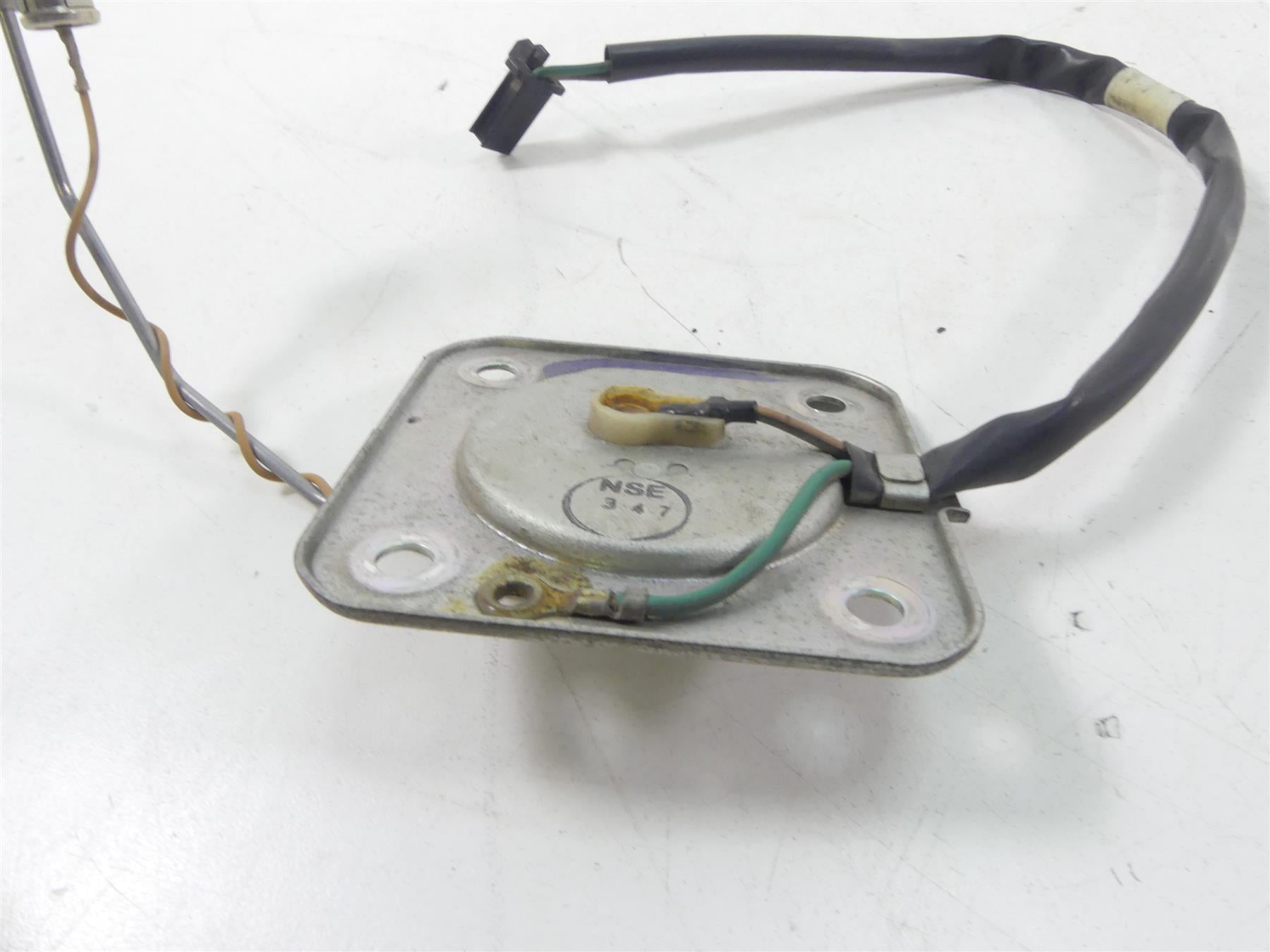 2008 Honda V-Twin VTX1800 N3 Fuel Level Reserve Sensor 37810-MCV-N11 {{ shop.shopifyCountryName }} - Mototech271