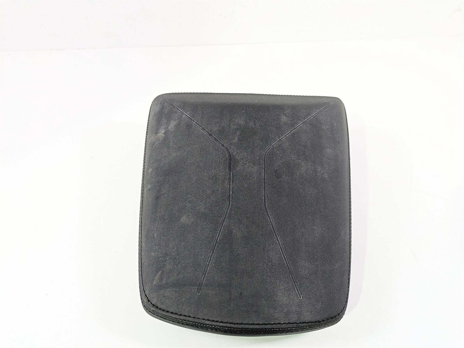2024 Triumph Tiger 900 GT Rear Passenger Seat Saddle Comfort 2 tone T2311981 {{ shop.shopifyCountryName }} - Mototech271