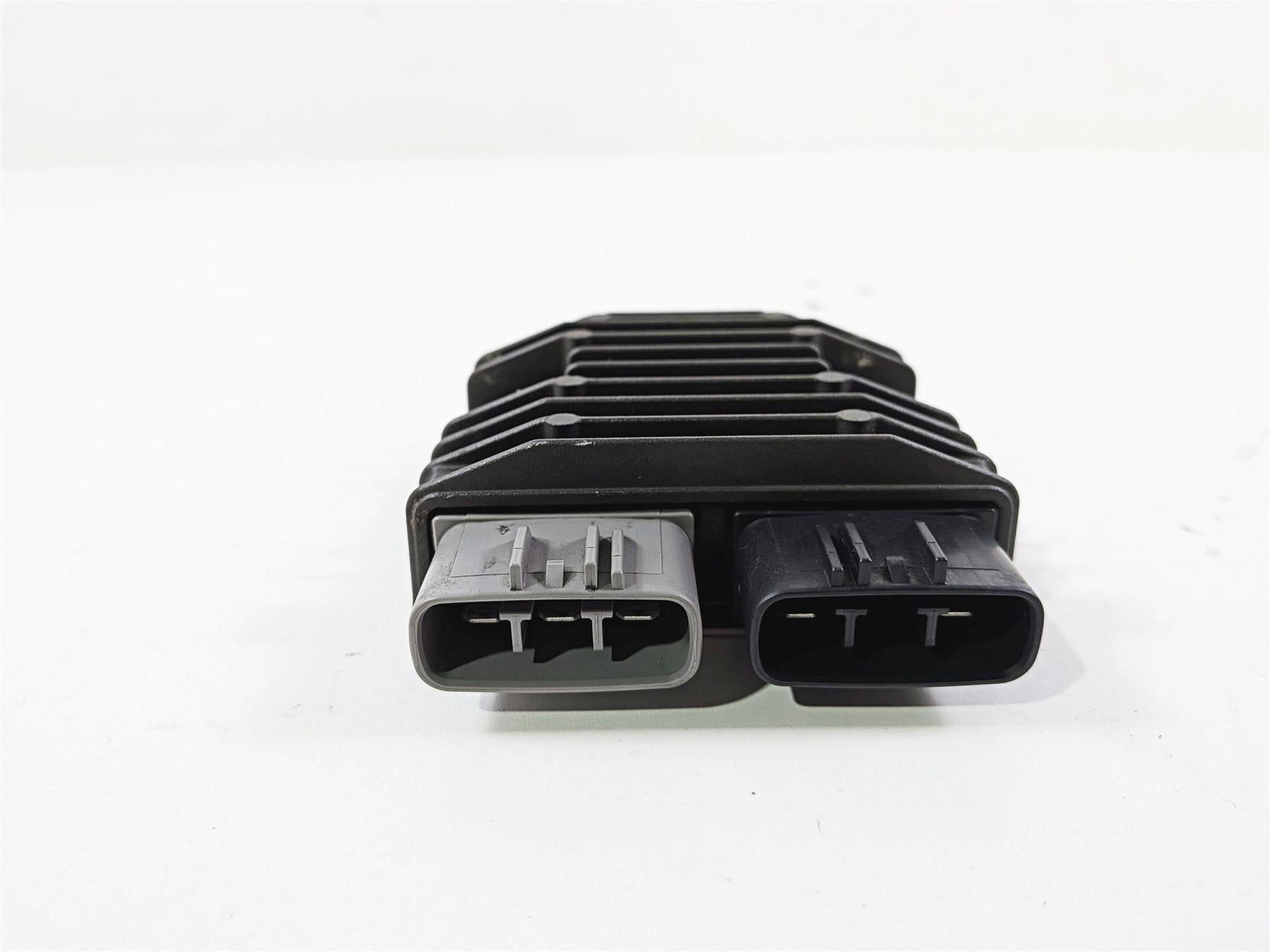 2008 Yamaha XV1900 Roadliner S Rectifier Voltage Regulator 1D7-81960-01-00 {{ shop.shopifyCountryName }} - Mototech271